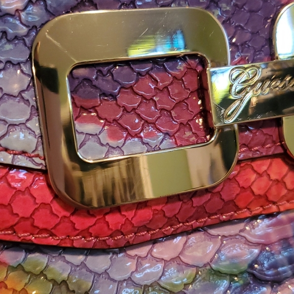 Guess multi colour clutch - Picture 3 of 6